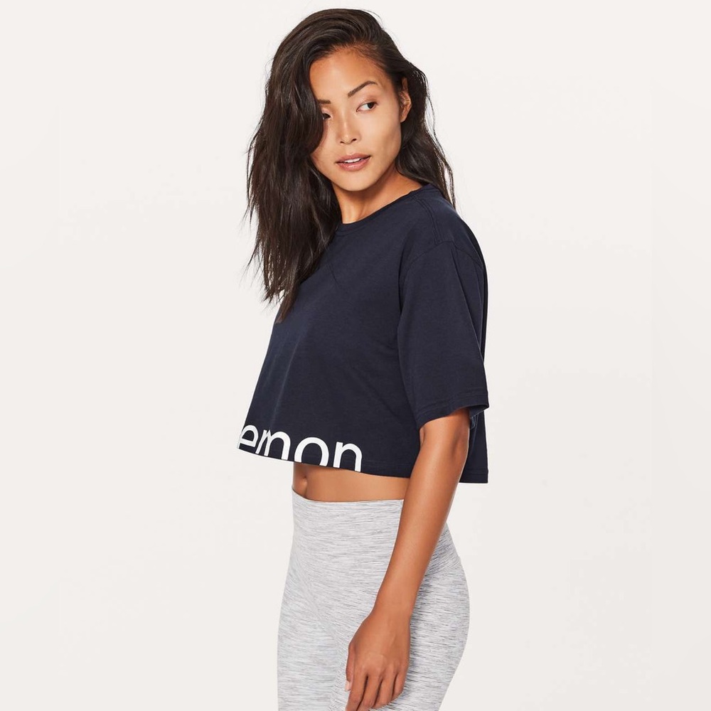 Lululemon Cortes Crop Tee (Expression) Midnight Navy Size 6
